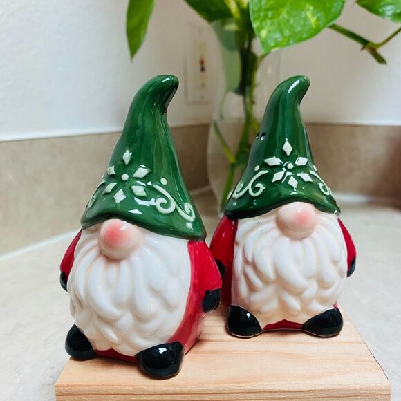 Ceramic Christmas Gnome Salt and Pepper Shakers 4” - Picture 1 of 7
